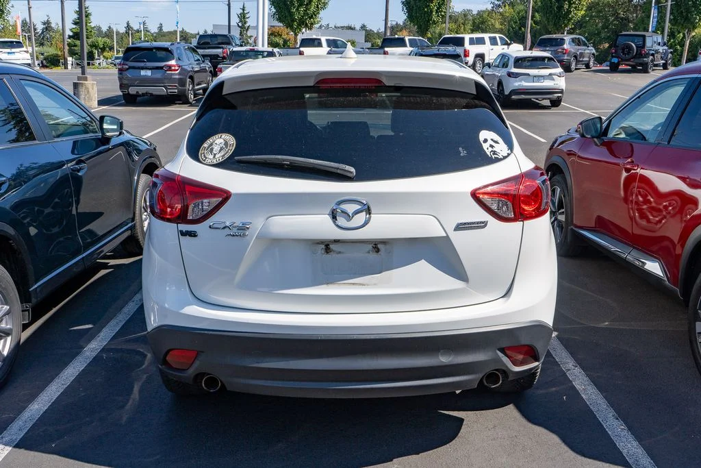 Used 2016 Crystal White Pearl Mazda Grand Touring image 4