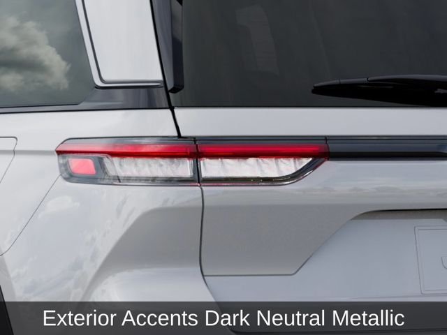 New 2026 Bright White Clear-Coat Exterior Paint Jeep Limited image 10