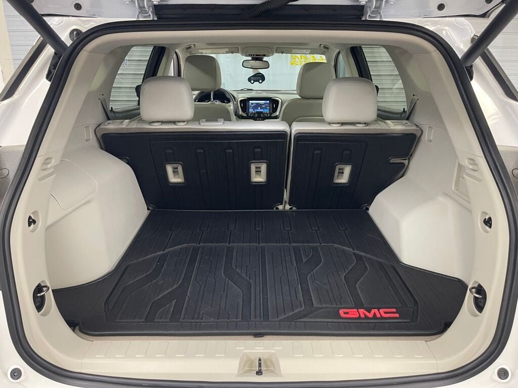 2023 GMC Terrain Denali - Photo 25