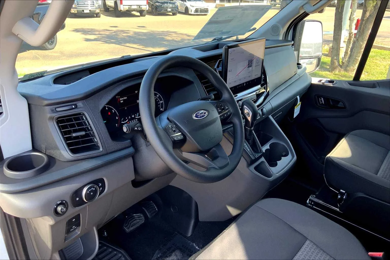 2025 Ford Transit Passenger Van XLT - Photo 8