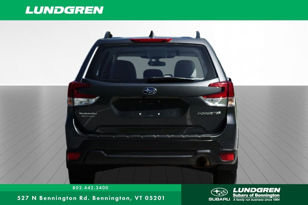 Used 2022 Gray Subaru Base image 27