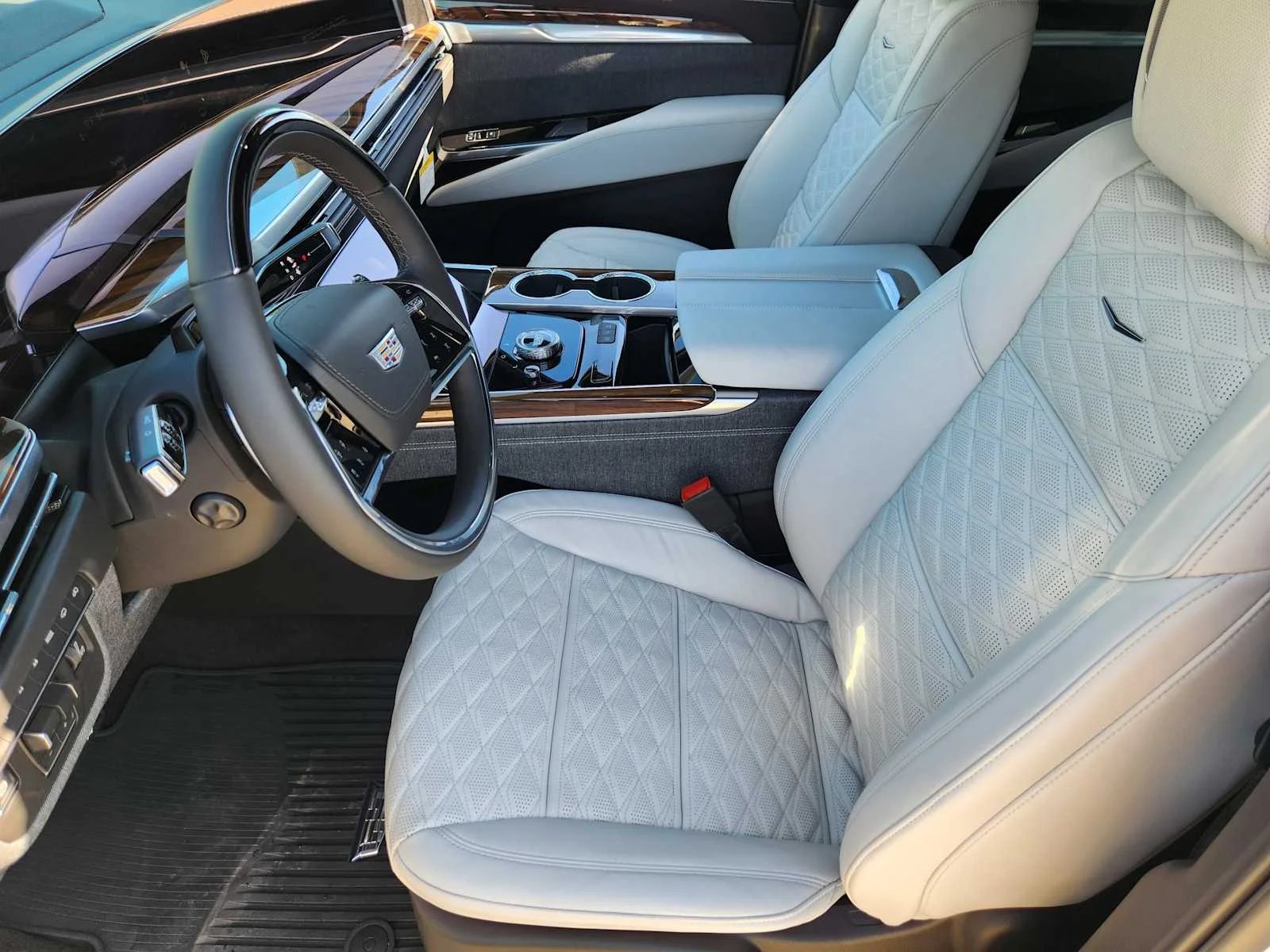 New 2026 Vibrant White Tricoat Cadillac Platinum Sport image 8
