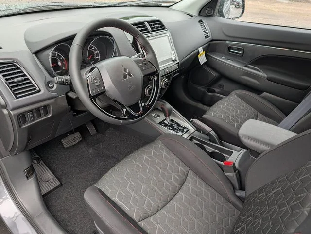 New 2026 Mercury Gray Metallic Mitsubishi 2.0 LE image 4