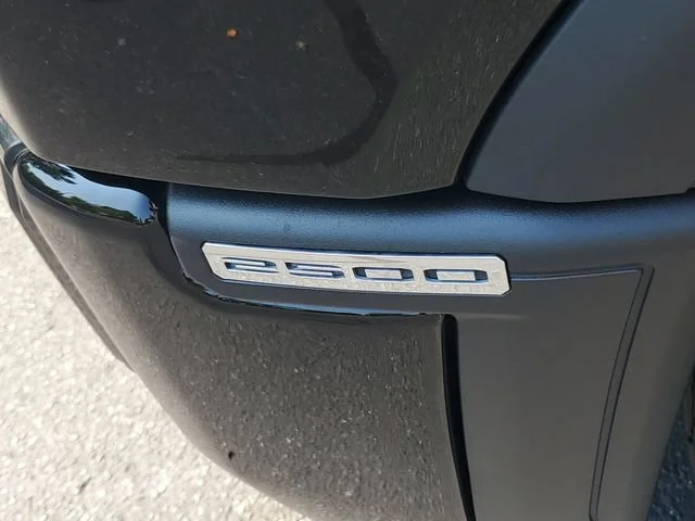 Used 2026 Onyx Black GMC AT4 image 29