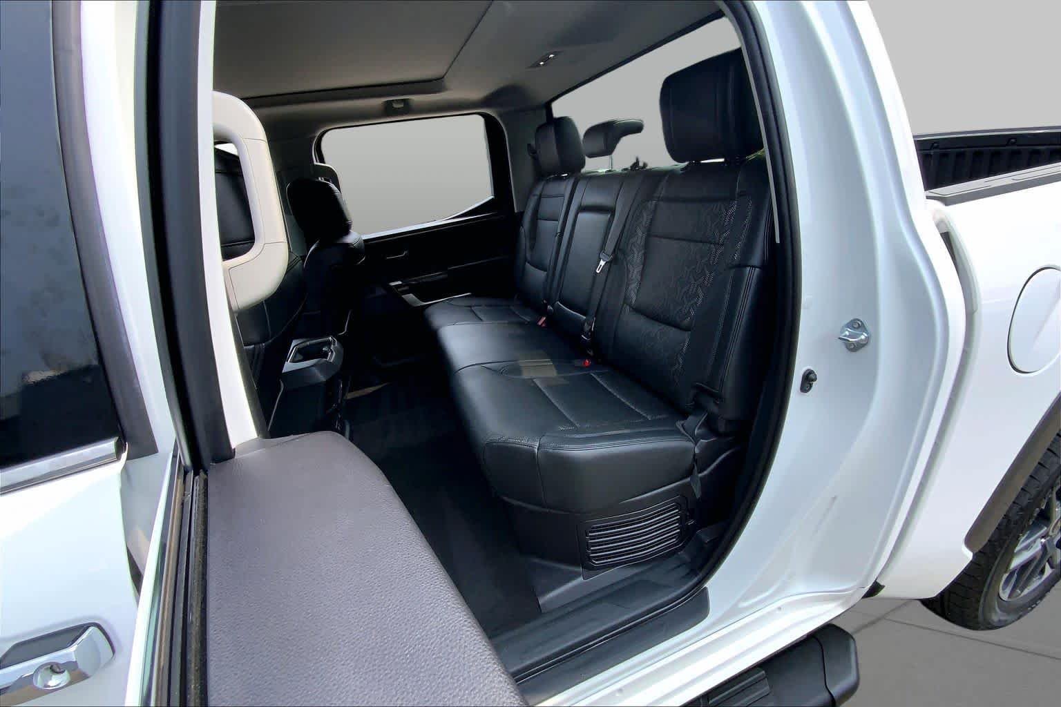 Used 2023 Ice Cap Toyota Limited Hybrid image 21
