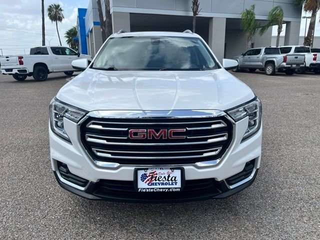 Used 2023 White GMC SLT image 2