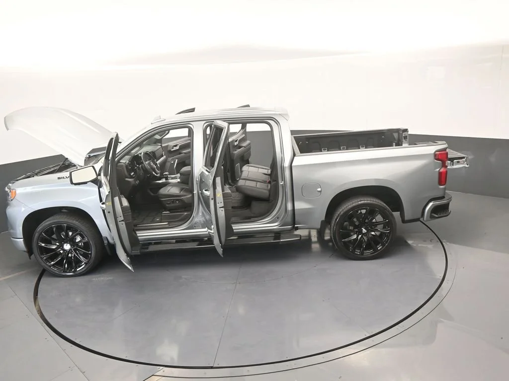 2025 Chevrolet Silverado 1500 LTZ - Photo 82