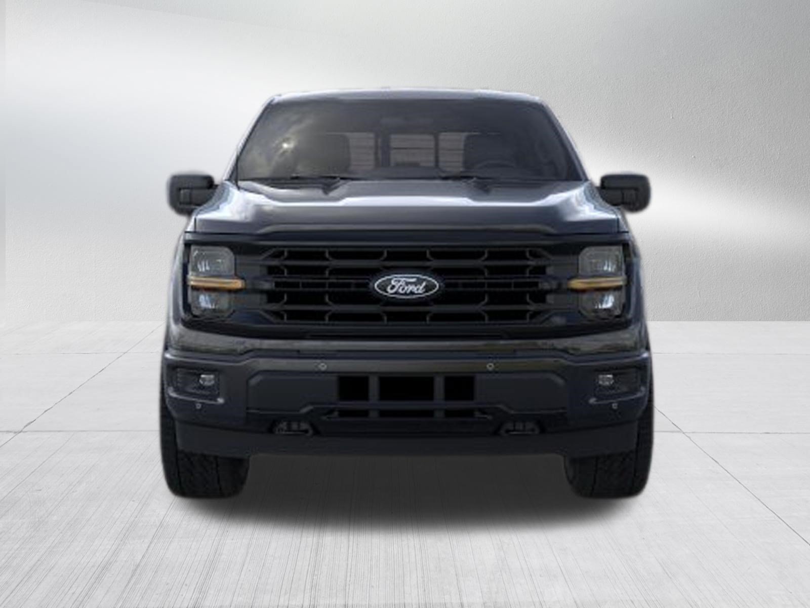 New 2026 Agate Black Metallic Ford XLT image 2