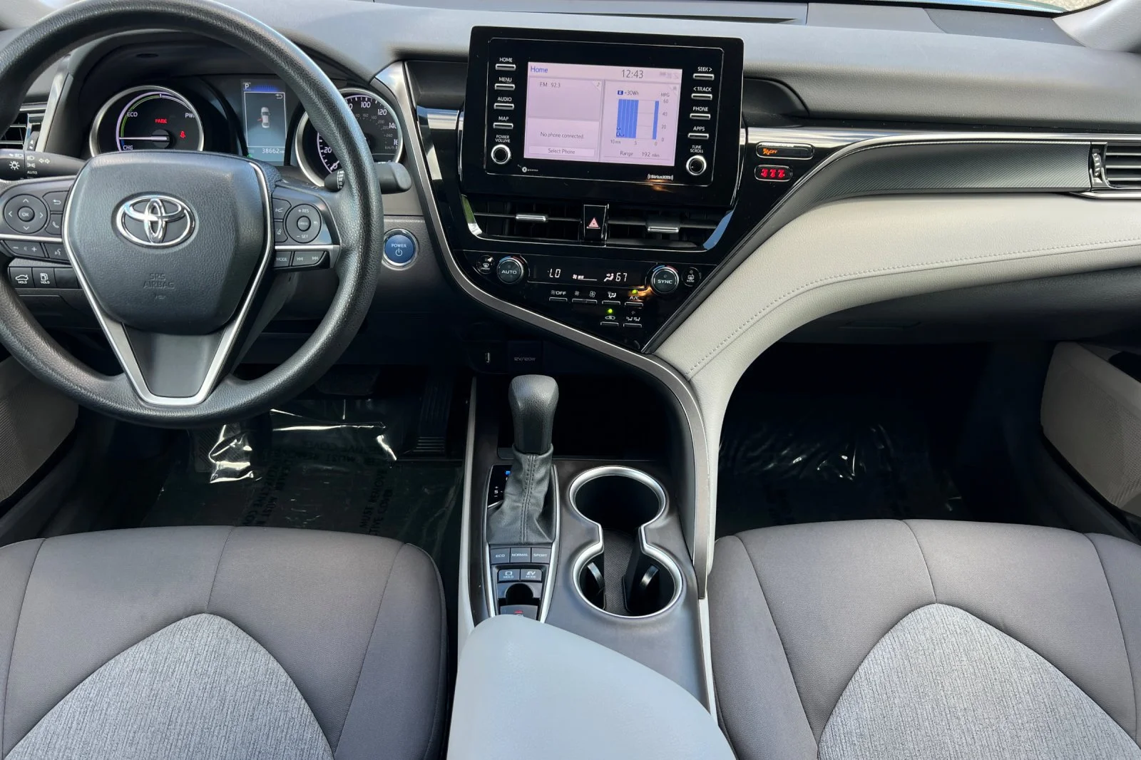 Used 2022 Gray Toyota LE image 3