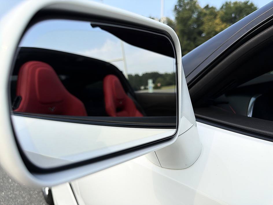 Used 2015 Arctic White Chevrolet Z51 2LT image 30
