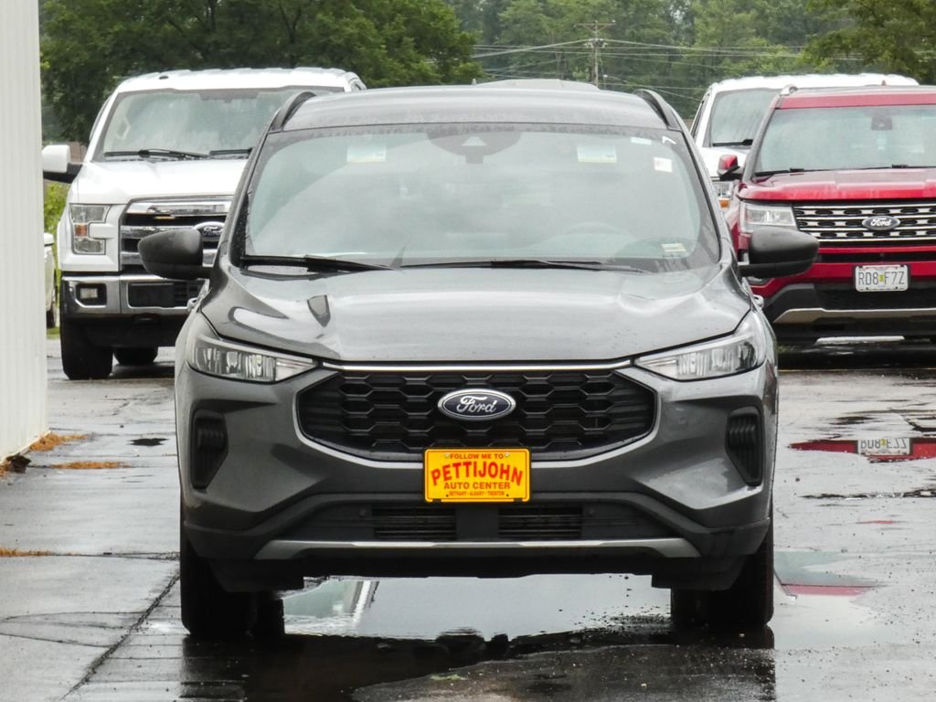 Used 2025 Gray Ford ST-Line image 5