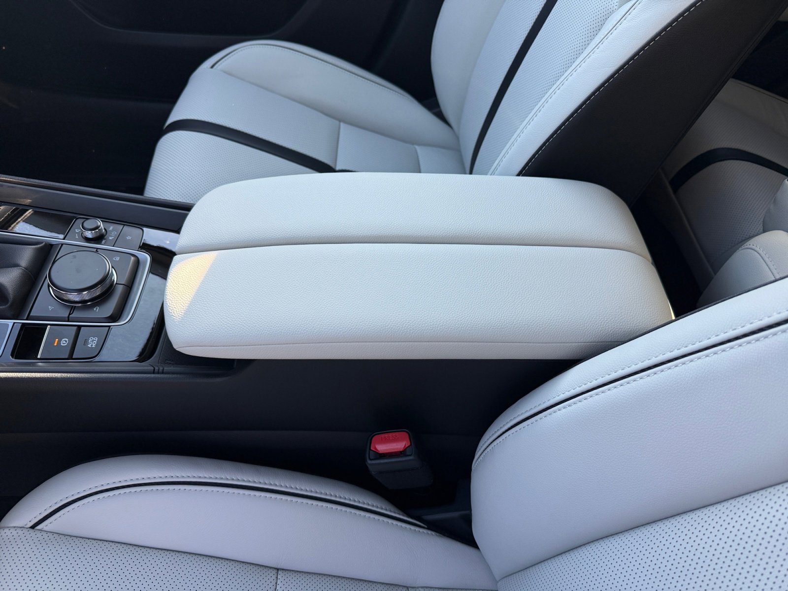 2026 Mazda CX-50 Turbo - Photo 14