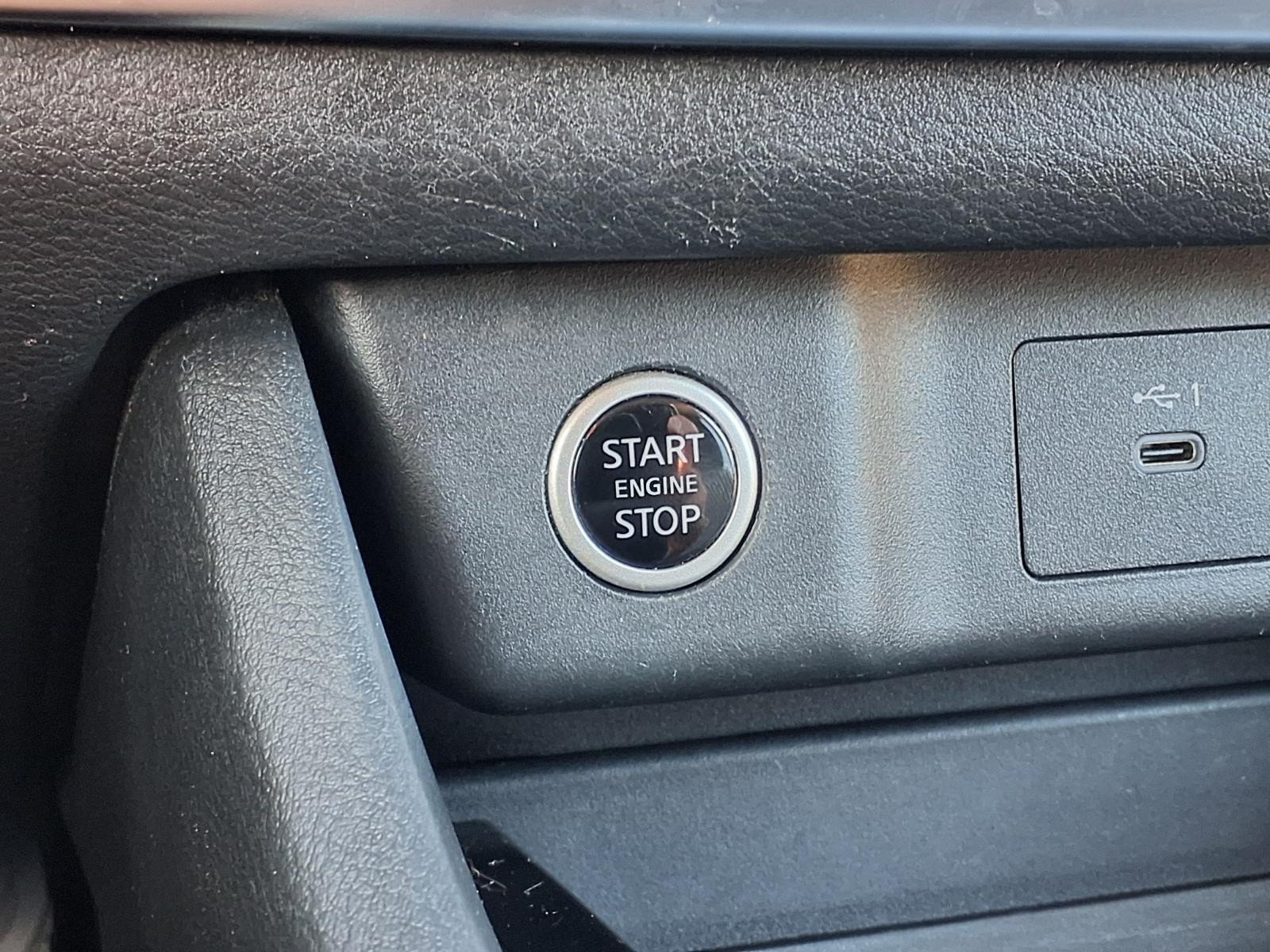 2023 Nissan Rogue SV Silver at Robbins Nissan