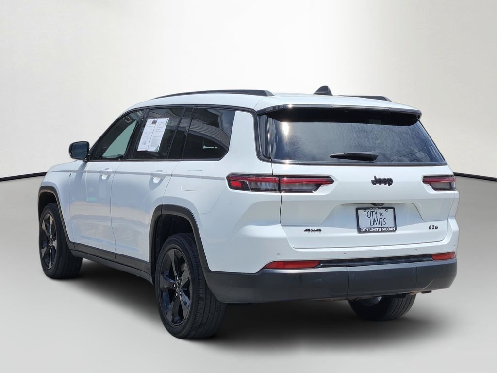 Used 2023 White Jeep Altitude image 7