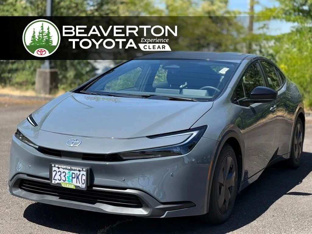 2023 Toyota Prius LE AWD's photo