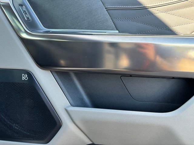 New 2026 Star White Metallic Tri-Coat Ford F-250® Platinum® image 27