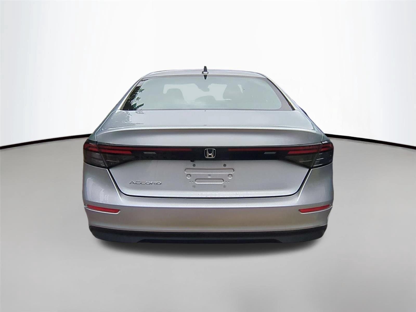 Used 2024 Solar Silver Metallic Honda LX image 5