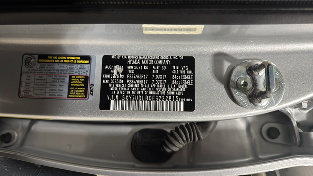 Used 2014 Moonstone Silver Hyundai Base image 30