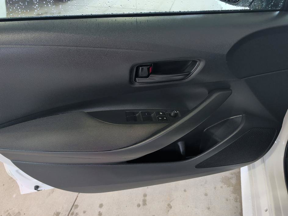 Used 2023 Ice Toyota LE image 16