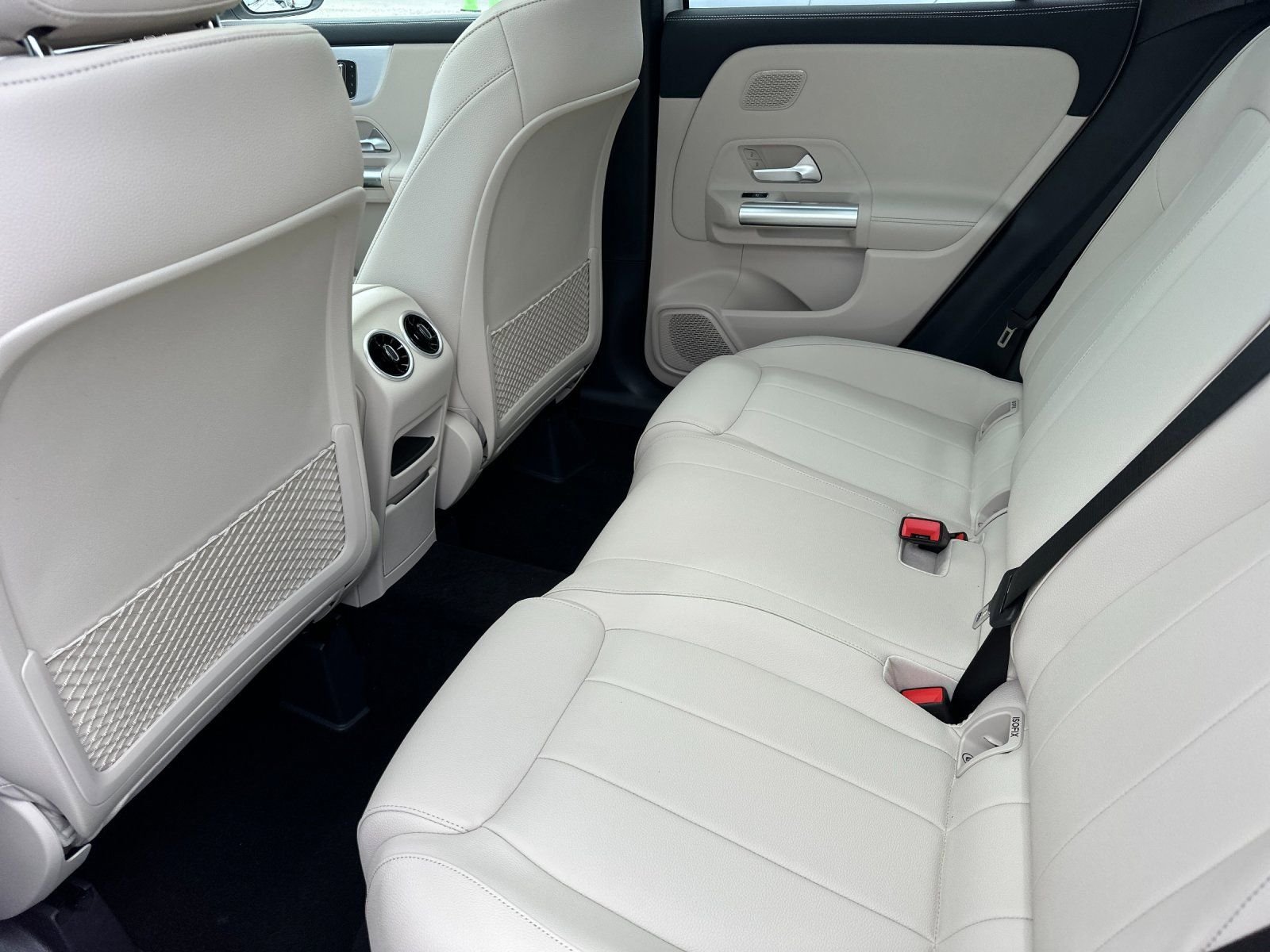 New 2026 Polar White Mercedes-Benz 250 image 4