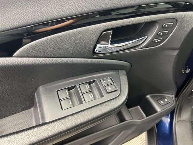 Used 2019 Blue Honda Touring image 13
