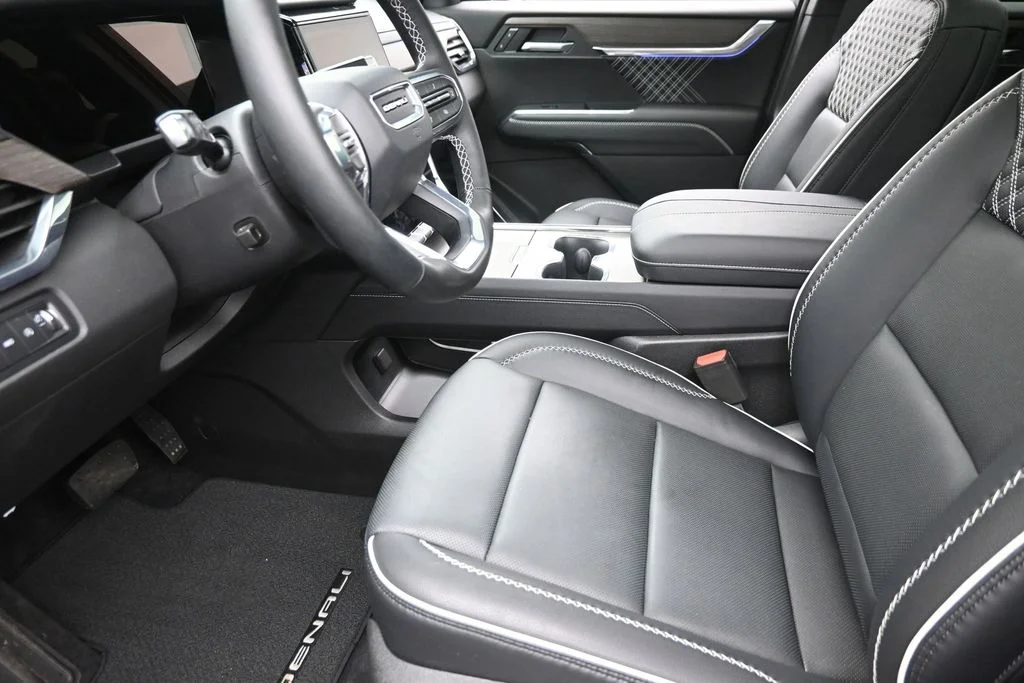 Used 2026 Black GMC Denali image 19