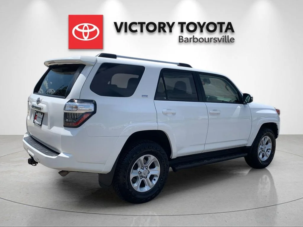 Used 2023 White Toyota SR5 Premium image 7