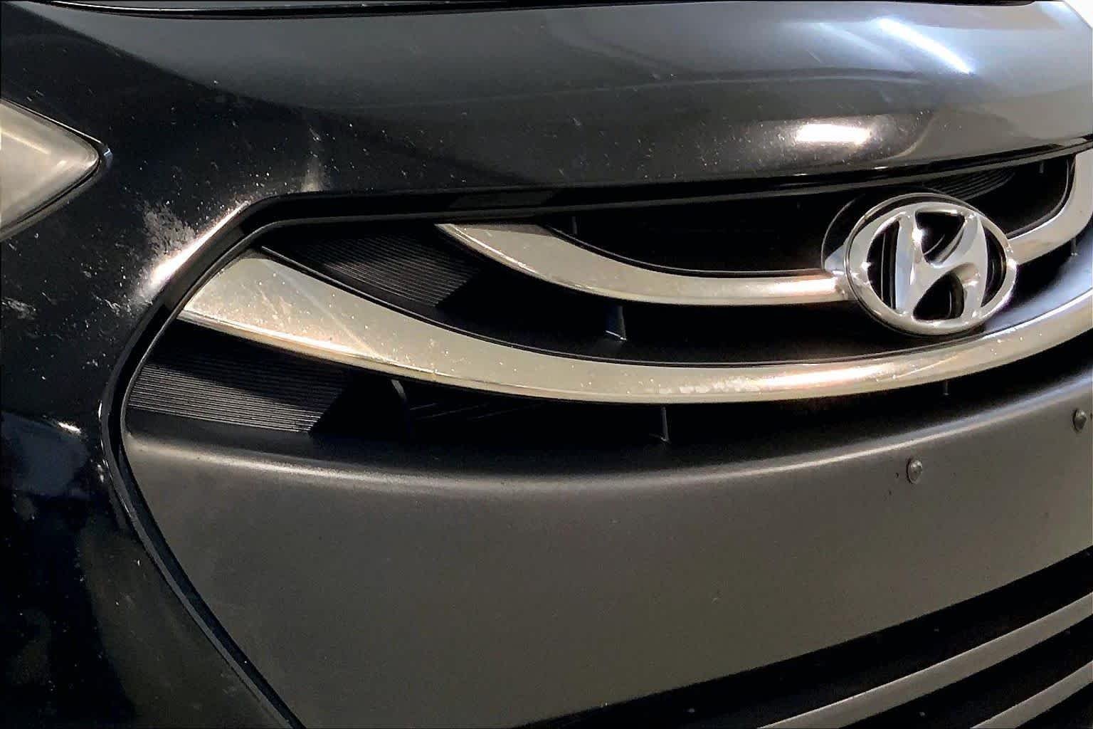 Used 2014 Black Noir Pearl Hyundai  image 32