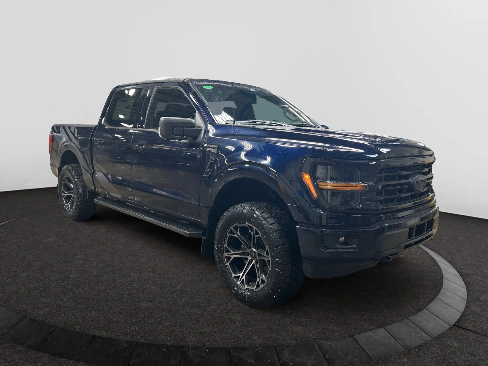 New 2026 Antimatter Blue Metallic Ford XLT* w/level kit, rims & tires image 7