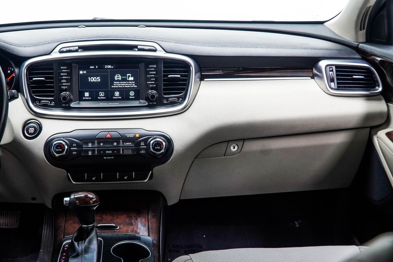 Used 2018 Purple Kia EX image 17