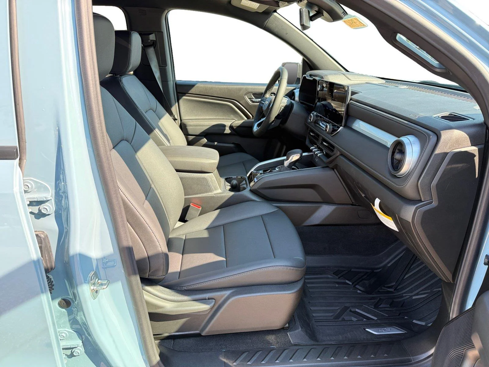 2026 Chevrolet Colorado LT - Photo 24