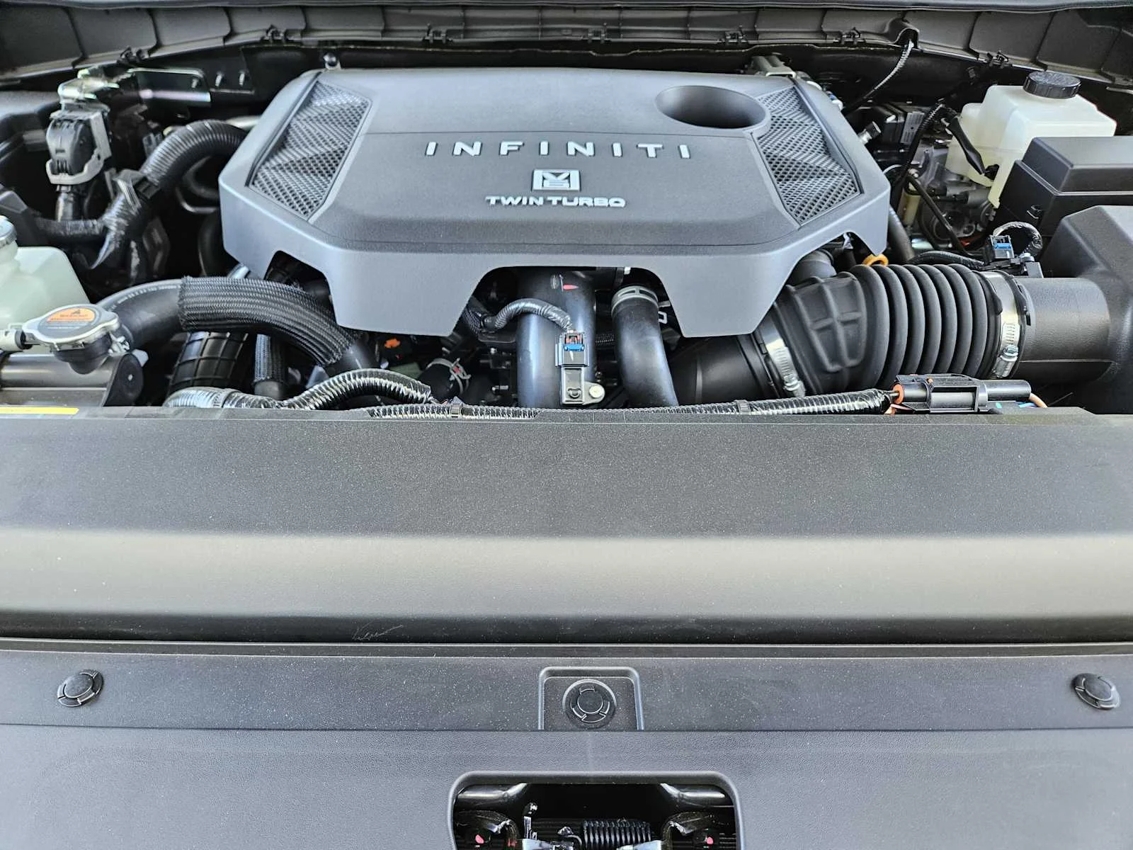 New 2026 DYNAMIC METAL INFINITI Sport 4WD image 23