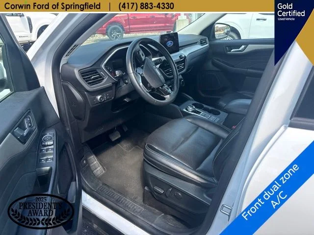 Used 2022 Oxford White Ford SEL image 12