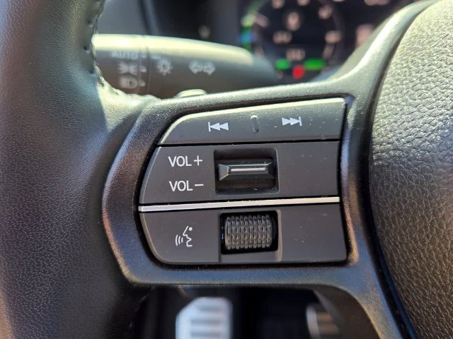 Used 2025  Honda Sport image 26
