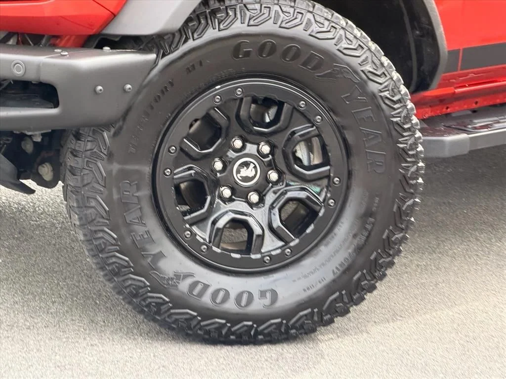 Used 2022 Red Ford Wildtrak image 33