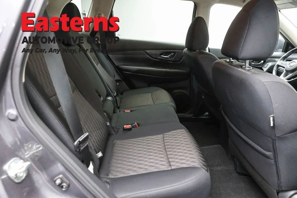 Used 2020 Gray Nissan SV image 26