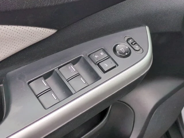 Used 2015  Honda EX-L image 13