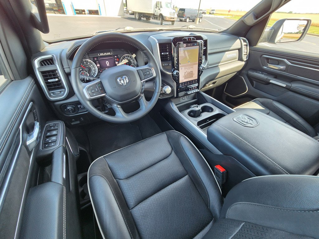 Used 2023 Patriot Blue Pearlcoat Ram Laramie image 13