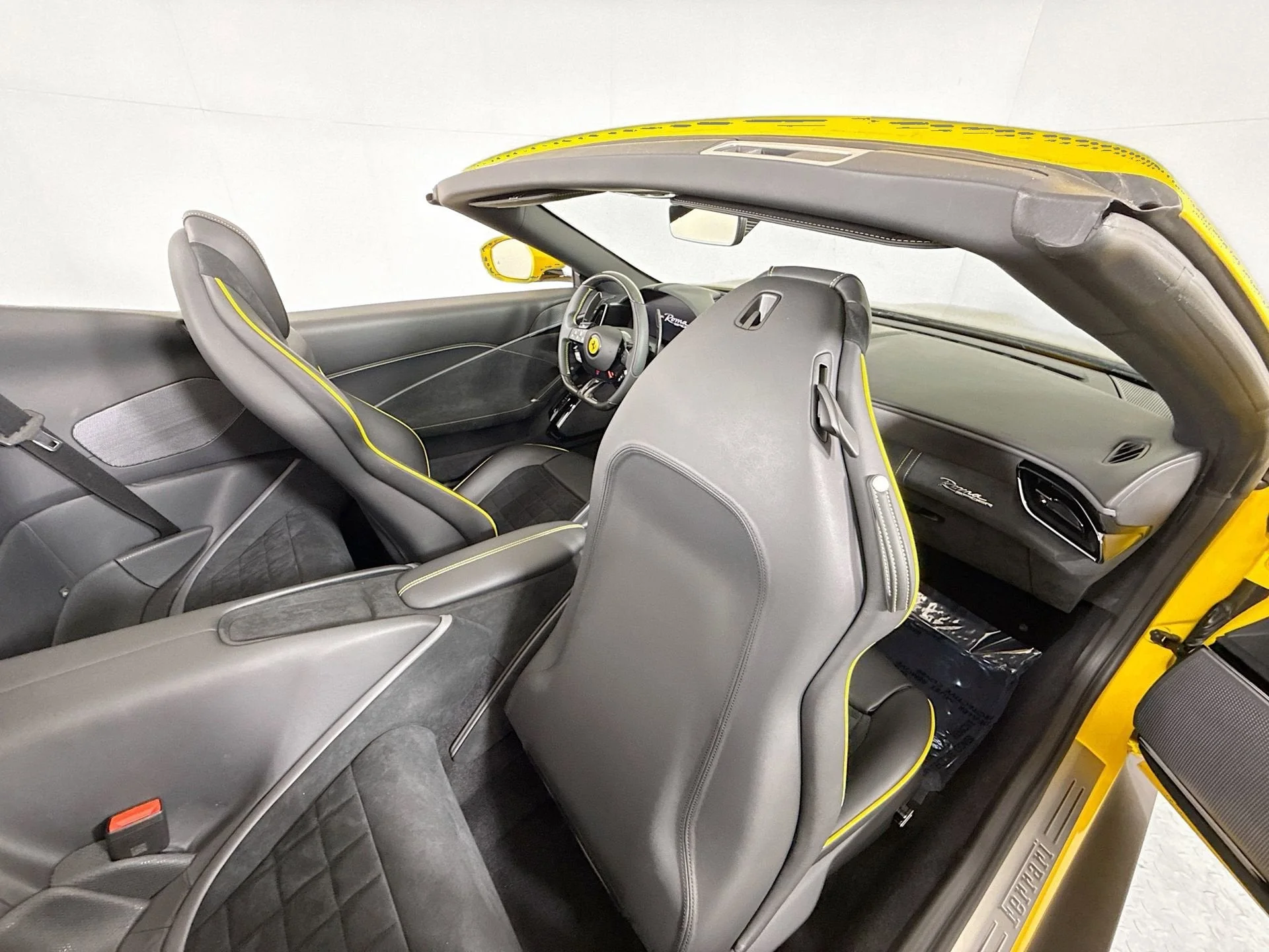 2025 Ferrari Roma Base - Photo 24