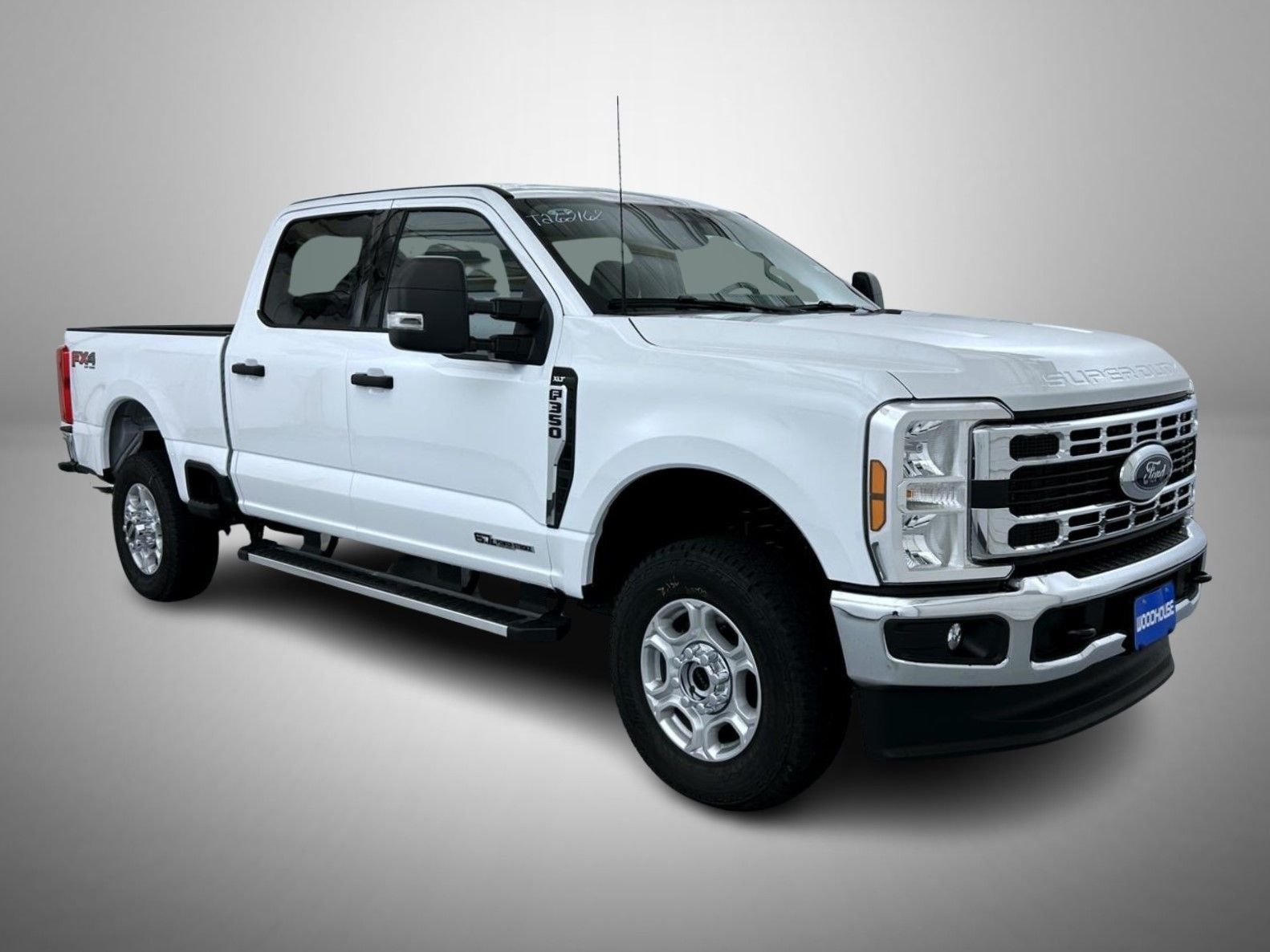 New 2026 Oxford White Ford XLT image 3