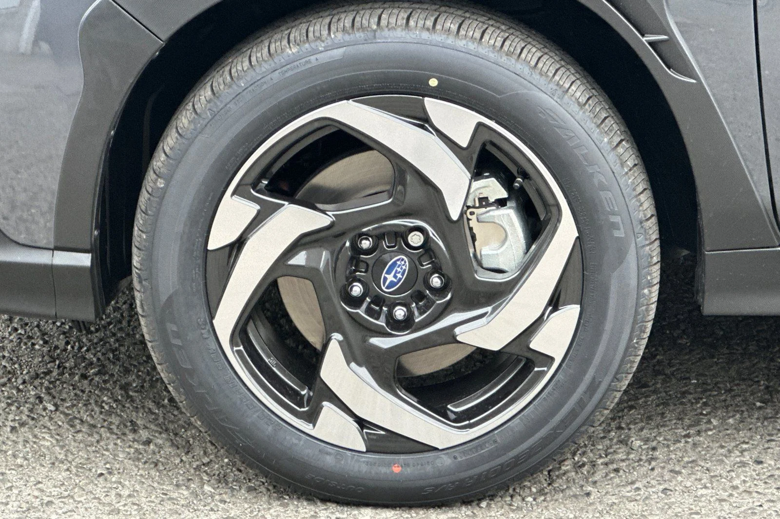 New 2026 MAGNETITE GRAY PEARL Subaru Limited Hybrid image 34