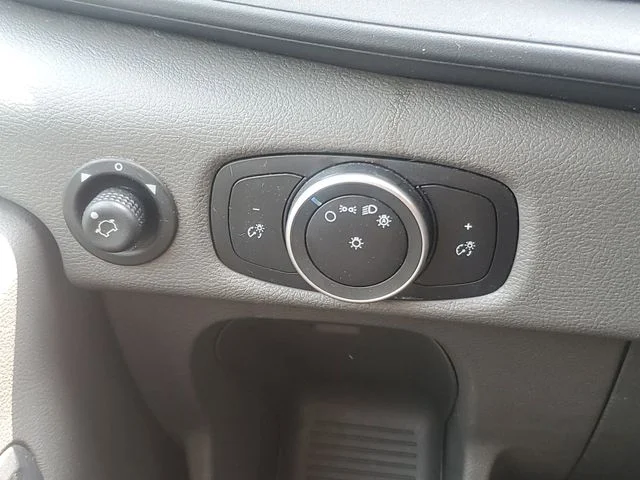 2020 Ford Transit Passenger Van XL - Photo 12