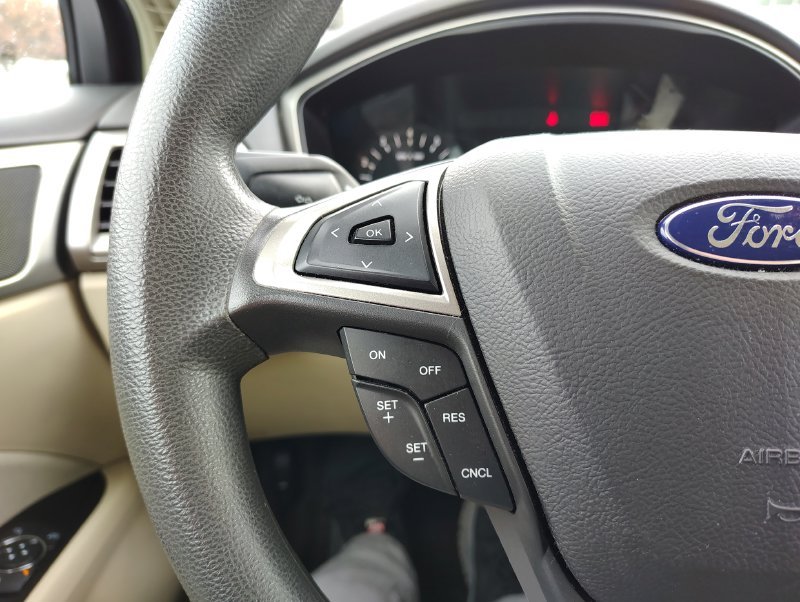 Used 2016 White Ford SE image 12