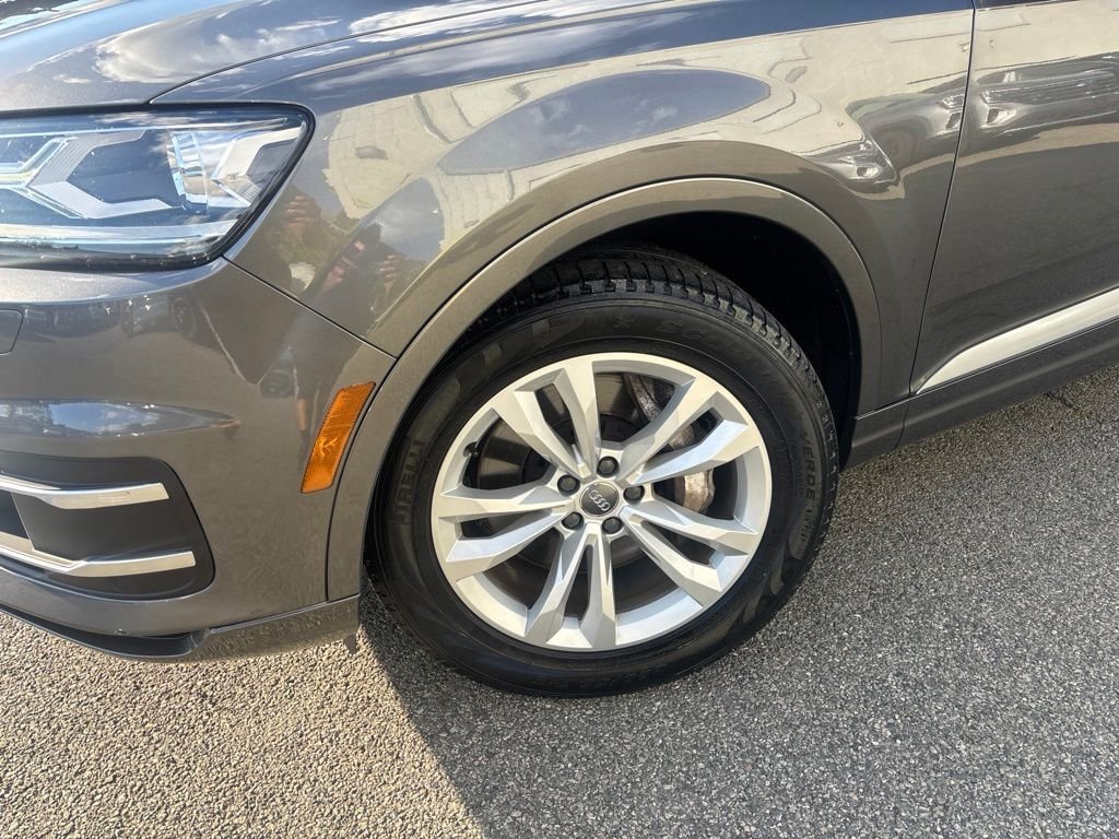 Used 2019 Gray Audi 55 Premium image 2
