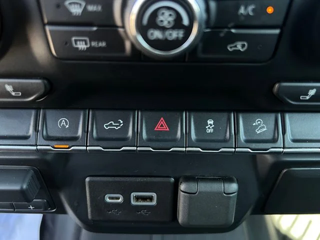 Used 2021 Blue Chevrolet RST image 28