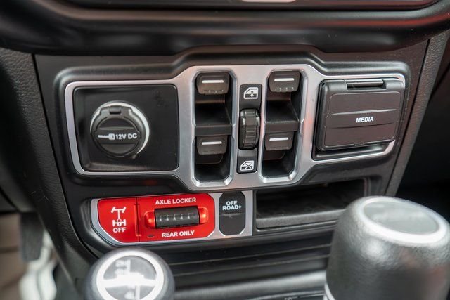 Used 2021 Red Clearcoat Jeep Mojave image 26