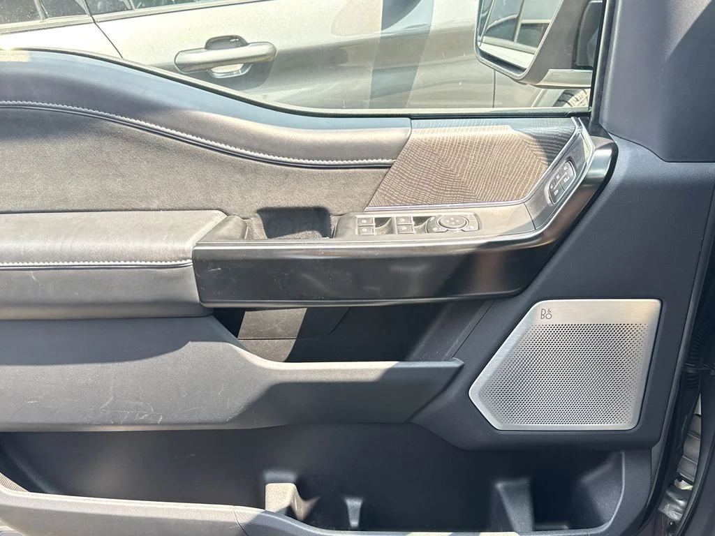 Used 2022 Silver Ford Platinum image 26