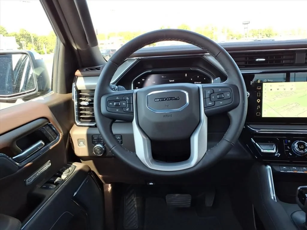 Used 2025 Onyx Black GMC Denali image 24