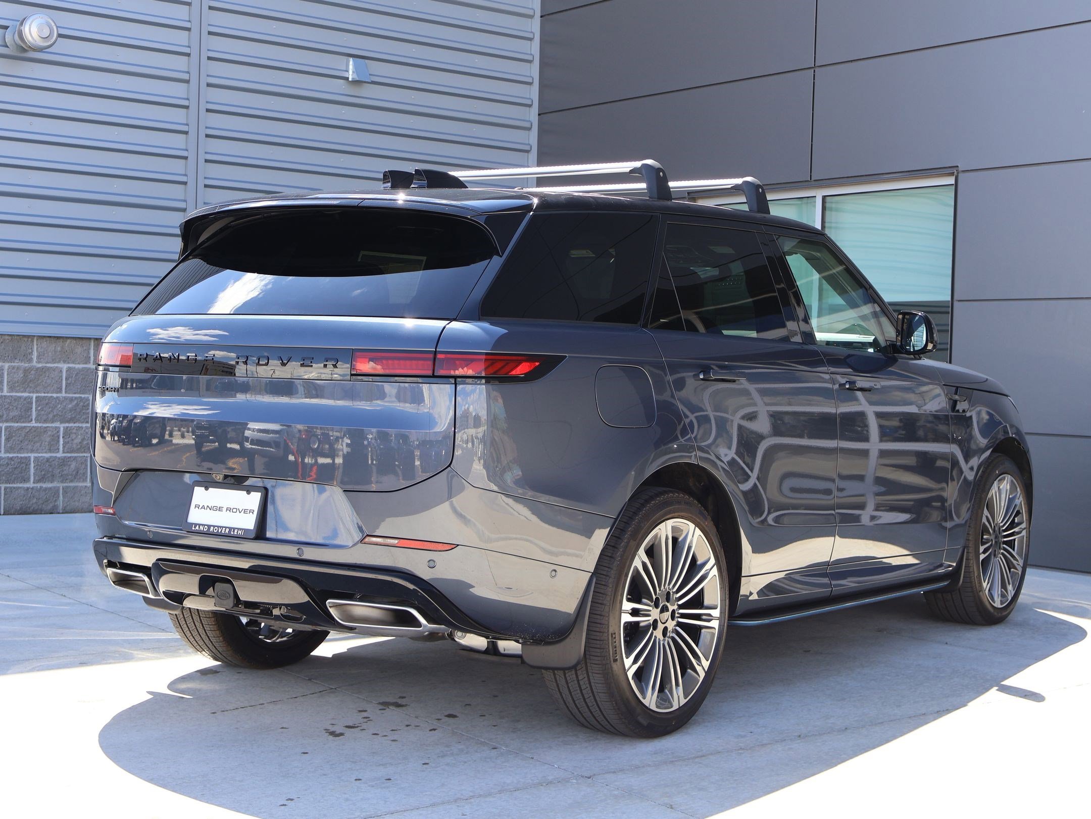 New 2026 Varesine Blue LAND ROVER P400 Dynamic SE image 5