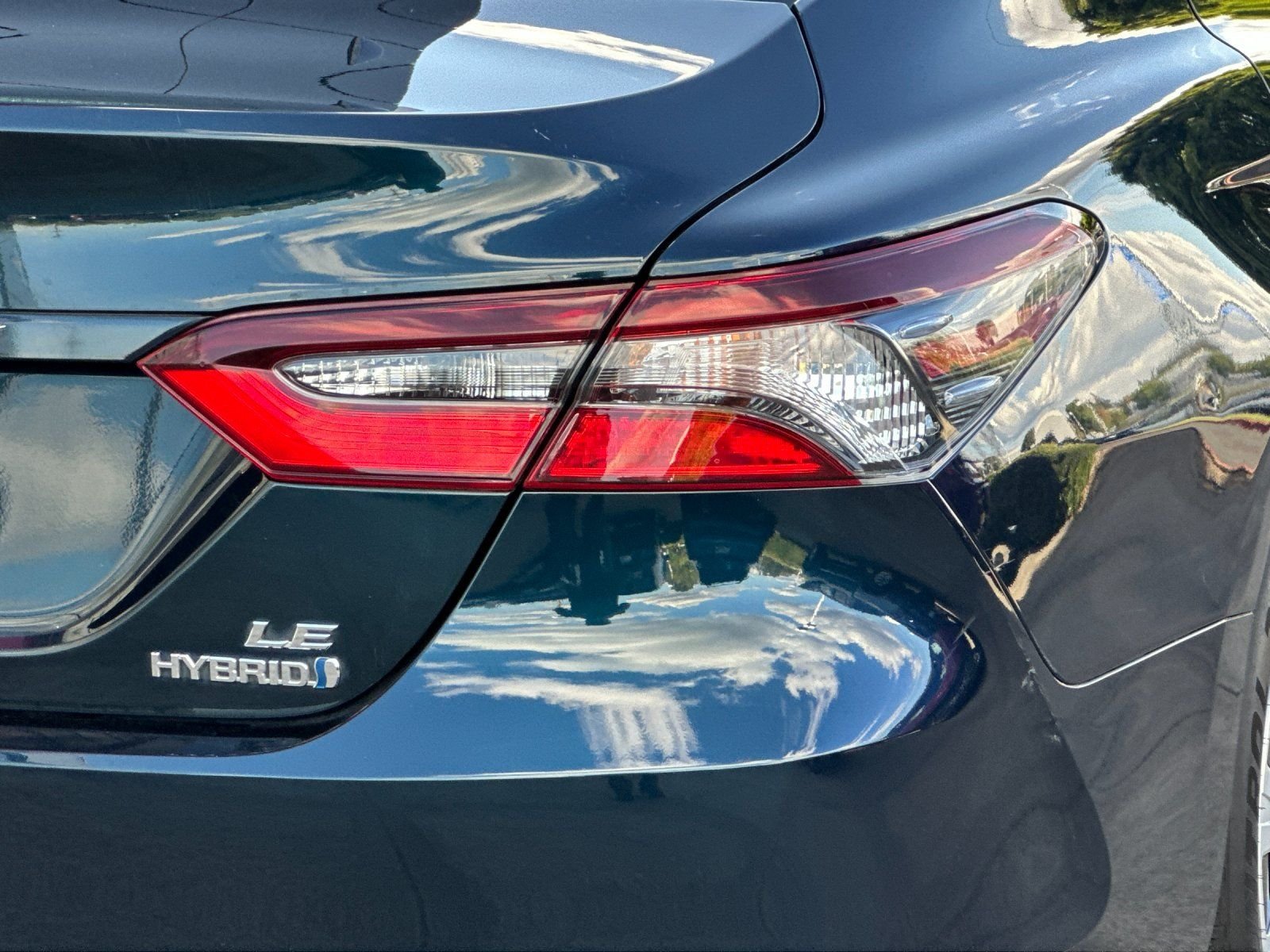Used 2021 Aqua Toyota LE image 23